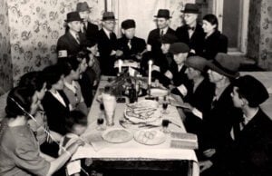 How a coffee company and a marketing maven brewed up a Passover tradition: A brief history of the Maxwell House Haggadah https://1943.pl/en/artykul/pesach-of-warsaw-jews-1940-1942/