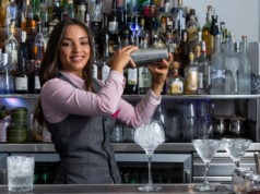 https://www.vecteezy.com/photo/6668947-cheerful-female-bartender-with-shaker-preparing-cocktail