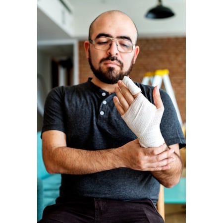 13437 https://www.freepik.com/free-photo/people-with-home-safety-concept_2753769.htm#fromView=search&page=1&position=15&uuid=ae5cc4b5-3e52-4578-bfea-62e39efb5414&query=person+bandaged