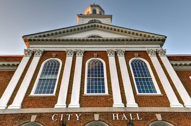 small-vecteezy_city-hall-building-in-lebanon-new-hampshire-city-hall_16101448_small https://www.vecteezy.com/photo/16101448-city-hall-building-in-lebanon-new-hampshire-city-hall-located-on-north-park-street-in-downtown-lebanon