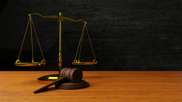 Scales of justice Law scales and hammer law Wooden judge gavel https://www.vecteezy.com/photo/6338311-scales-of-justice-law-scales-and-hammer-law-wooden-judge-gavel-hammer-and-base-3d-render