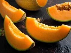 https://www.vecteezy.com/photo/75206270-sliced-cantaloupe-melon-with-seeds-on-dark-background