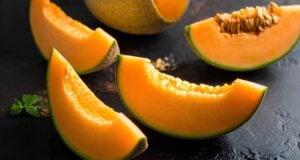 https://www.vecteezy.com/photo/75206270-sliced-cantaloupe-melon-with-seeds-on-dark-background