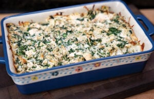 Cheesy Chicken in a One-Pan Solution (Video)