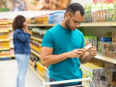 https://www.magnific.com/free-photo/focused-african-american-man-reading-information-packaging_6628374.htm#fromView=search&page=1&position=9&uuid=8c3c662f-6cdb-4313-ae53-907b5a59f9ef&query=shopper+looking+at+price+tags