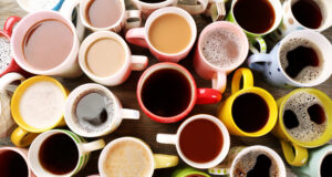 https://www.magnific.com/premium-photo/many-cups-coffee-top-view_48456200.htm#fromView=search&page=1&position=15&uuid=1bf41966-de54-4d47-bb6d-540983e3dfe7&query=many+cups+coffee