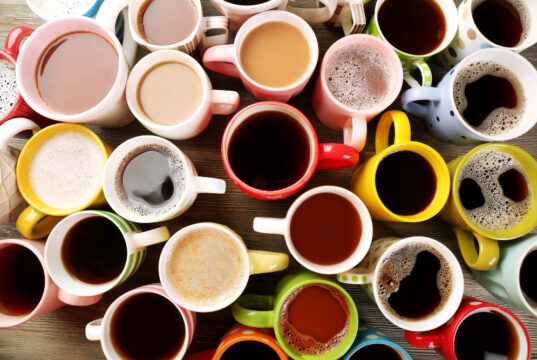 https://www.magnific.com/premium-photo/many-cups-coffee-top-view_48456200.htm#fromView=search&page=1&position=15&uuid=1bf41966-de54-4d47-bb6d-540983e3dfe7&query=many+cups+coffee