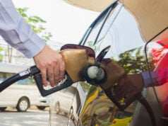 https://www.magnific.com/free-photo/man-putting-gasoline-fuel-into-his-car-pump-gas-station_3806459.htm#fromView=search&page=1&position=14&uuid=7704c7fb-b23c-427b-8e1e-c00771e6bf1b&query=gas+prices