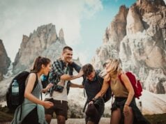 https://unsplash.com/photos/low-angle-photography-of-two-men-playing-beside-two-women-UmV2wr-Vbq8