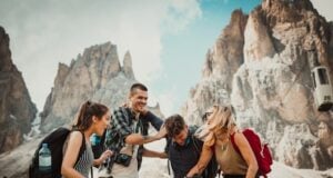 https://unsplash.com/photos/low-angle-photography-of-two-men-playing-beside-two-women-UmV2wr-Vbq8