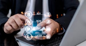 https://www.vecteezy.com/photo/16690719-businessmen-holding-a-smartphone-with-icons-of-bnpl-with-online-shopping-icons-technology-bnpl-buy-now-pay-later-online-shopping-concept