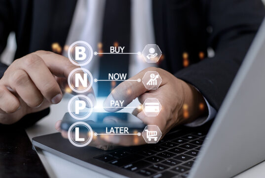 https://www.vecteezy.com/photo/16690719-businessmen-holding-a-smartphone-with-icons-of-bnpl-with-online-shopping-icons-technology-bnpl-buy-now-pay-later-online-shopping-concept
