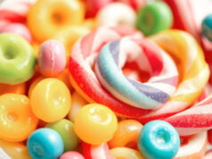 https://www.vecteezy.com/photo/49683636-colorful-candy-in-glass-bowl