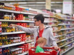 https://www.vecteezy.com/photo/31060036-mother-with-baby-in-shopping