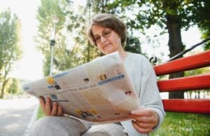 Florida Newspaper Front Pages https://www.vecteezy.com/photo/39354307-portrait-of-a-happy-senior-woman-in-summer-park