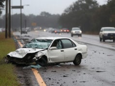 https://www.vecteezy.com/photo/63167181-traffic-accident-damaged-white-car-stopped-on-highway-roadside