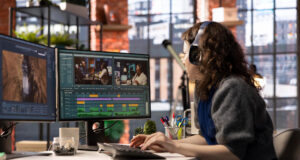 https://www.magnific.com/free-photo/female-filmmaker-working-media-post-production-from-agency-office_416760938.htm#fromView=search&page=1&position=9&uuid=e444548e-a527-4cd3-ae4d-a88883485c0c&query=video+editing