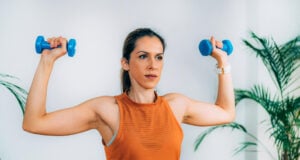 https://www.magnific.com/premium-photo/exercising-with-dumbbells-home_37720385.htm#from_element=cross_selling__photo