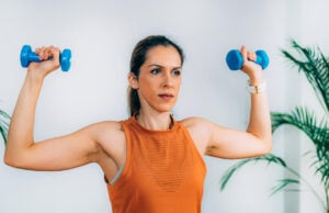 https://www.magnific.com/premium-photo/exercising-with-dumbbells-home_37720385.htm#from_element=cross_selling__photo