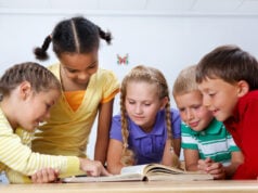 https://www.magnific.com/free-photo/schoolchildren-reading-library_867818.htm#fromView=search&page=1&position=2&uuid=4638832a-e5e5-49a4-9530-2a3651cd1a37&query=primary+kids