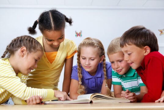 https://www.magnific.com/free-photo/schoolchildren-reading-library_867818.htm#fromView=search&page=1&position=2&uuid=4638832a-e5e5-49a4-9530-2a3651cd1a37&query=primary+kids