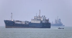 Washington Casts Doubt on Blockade as Iran Declares Strait of Hormuz Closed Again!