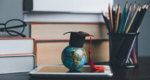 https://www.vecteezy.com/photo/24269342-graduation-cap-with-earth-globe-concept-of-global-business-study-abroad-educational-back-to-school-education-in-global-world-study-abroad-business-in-universities-in-worldwide-language-study