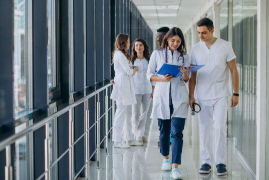 https://www.magnific.com/free-photo/team-young-specialist-doctors-standing-corridor-hospital_7869339.htm#fromView=search&page=1&position=14&uuid=8b12cba7-c37e-4c9c-9b90-98be8205a088&query=medical+center