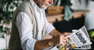 https://www.magnific.com/free-photo/close-up-senior-man-reading-newspaper_3187099.htm#fromView=search&page=1&position=49&uuid=cdd94b3e-ba1a-4645-b470-db1cfc2c3719&query=newspaper+reader