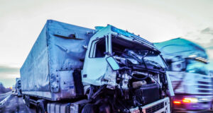 https://www.magnific.com/premium-photo/damaged-truck-road-against-sky_113502156.htm#fromView=search&page=1&position=17&uuid=0ae72f79-cbed-404e-ae80-c4763c205a6d&query=trucl+accident