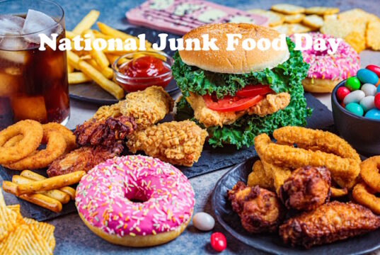 https://www.magnific.com/premium-photo/fast-food-assortment-junk-food-concept-unhealthy-food-heart-teeth-skin-figure_9838214.htm#from_element=cross_selling__photo