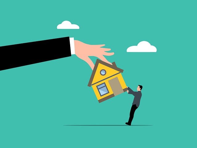 mohamed_hassan-mortgage-7287442_640 https://pixabay.com/vectors/mortgage-crashed-eviction-loan-7287442/