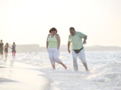 Relocating to Sunshine: What New Floridians Need to Know About Moving Costs, Home Construction, and Estate Taxes https://www.vecteezy.com/photo/12640916-happy-seniors-couple-on-beach