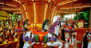 The National Zoo In Washington Has A Solar-Powered Carousel. https://www.vecteezy.com/photo/25478559-horse-carousel-at-amusement-park