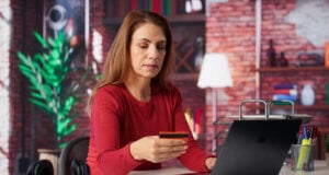 https://www.magnific.com/free-photo/casual-woman-staying-home-paying-things-online-laptop_416930467.htm