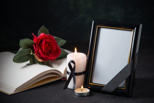 https://www.magnific.com/free-photo/front-view-picture-frame-with-red-flower-black_15004891.htm#fromView=search&page=1&position=32&uuid=7dfaad39-bf92-41c6-802b-f6073d349831&track=ais_hybrid&query=funeral
