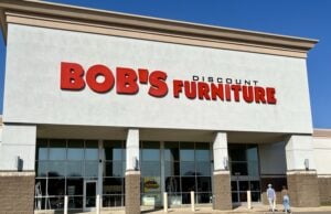 Value Retail Gains Momentum: High-Income Shoppers Trade Down as Home Goods Sector Faces Macro Headwinds (Video)