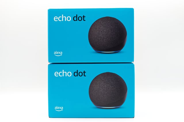 https://www.vecteezy.com/photo/48835954-bologna-italy-july-23-2024-amazon-echo-dot-alexa-virtual-assistant-ai