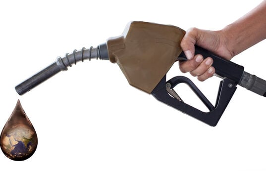 https://www.vecteezy.com/photo/6863696-world-oil-economic-concept-image-of-the-world-oil-condition