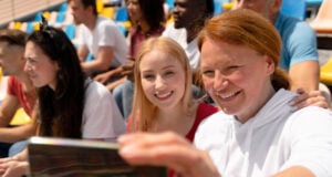 https://www.magnific.com/free-photo/people-looking-together-football-game-sunny-day_15618081.htm#fromView=detail&position=6&uuid=4a8a3b0b-4399-4d03-a506-a9b2c8308357&track=ais_hybrid