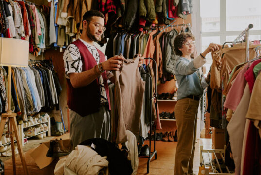 https://www.magnific.com/premium-photo/shopping-clothes-vintage-boutique_292395573.htm#fromView=search&page=1&position=26&uuid=04651889-504b-41a5-a806-4b37a30d8861&track=ais_hybrid&query=clothes+shopping