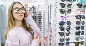 https://www.magnific.com/free-photo/front-view-pretty-woman-white-sweater-try-glasses-professional-store_9910800.htm#fromView=search&page=1&position=13&uuid=4a6ac9f3-1462-4361-9645-b2c7b3fb5b2a&track=ais_hybrid&query=racks+of+eyeglasses