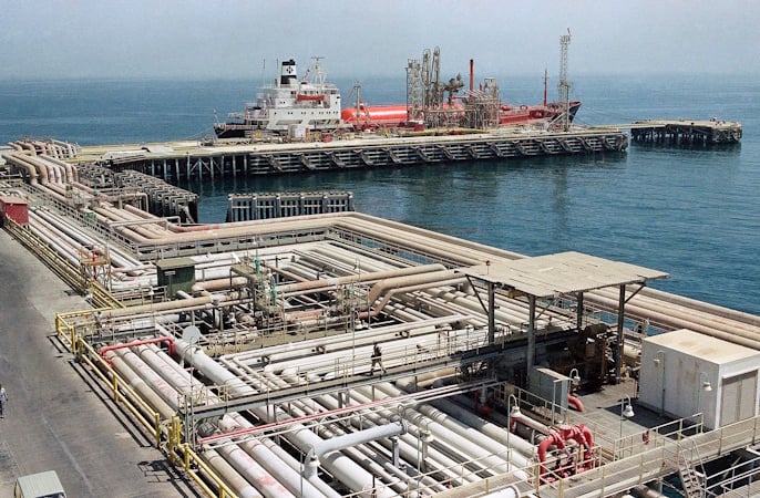 Drone Strikes Force Saudi Arabia to Shut Down Its Vital Oil Pipeline (Video)
