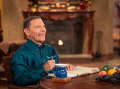 Kenneth Copeland Credits Oral Roberts’ Three Rules in a Podcast Episode on Hearing God