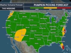 Prime Fall Weekend: Peak Foliage and Crisp Skies Align Across the Great Lakes and Northeast
