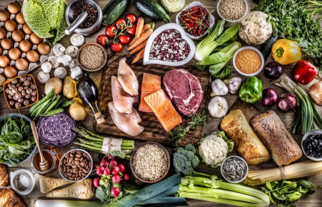 15611 https://www.magnific.com/premium-photo/top-view-broad-variety-perfect-nutrition-food-ingredients-healthy-life_40907787.htm#fromView=detail&position=1&uuid=720b4b00-db6e-4072-af2f-b69c7ae8f19e&track=ais_hybrid&from_element=cross_selling__photo