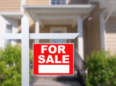 https://www.magnific.com/premium-photo/home-sale-real-estate-sign-beautiful-new-house_357303140.htm#fromView=search&page=2&position=17&uuid=ac0f07a7-65cf-42fe-a37a-ef11f6dd6f2d&track=ais_hybrid&query=condo+for+sale