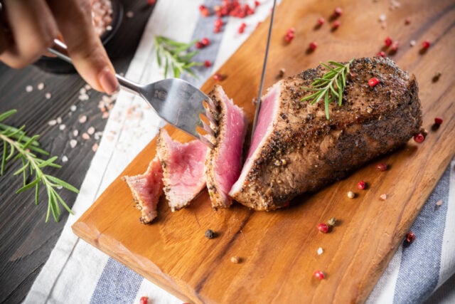 https://www.magnific.com/free-photo/cutting-roasted-beef-sirloin-with-rosemary-pepper_5598441.htm#fromView=search&page=1&position=32&uuid=56545f6e-e698-48e1-bdbd-d5d5d5379f04&track=ais_hybrid&query=cooking+eating+meat