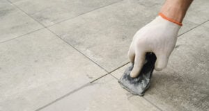 https://www.magnific.com/premium-photo/grouting-ceramic-tiles-tilers-filling-space-tiles-using-rubber-trowel_18972392.htm#fromView=detail&position=2&uuid=9eca5767-a3f3-4338-b76b-4b544689a733&track=ais_hybrid&from_element=cross_selling__photo