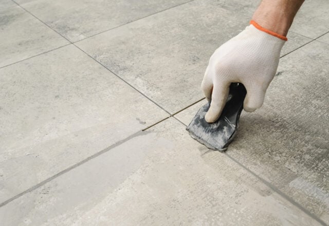 https://www.magnific.com/premium-photo/grouting-ceramic-tiles-tilers-filling-space-tiles-using-rubber-trowel_18972392.htm#fromView=detail&position=2&uuid=9eca5767-a3f3-4338-b76b-4b544689a733&track=ais_hybrid&from_element=cross_selling__photo
